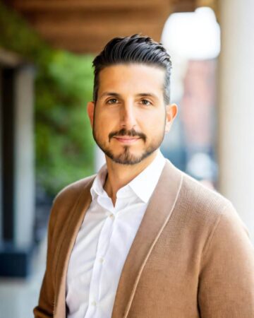 Zac Eller Headshot 360x450 1